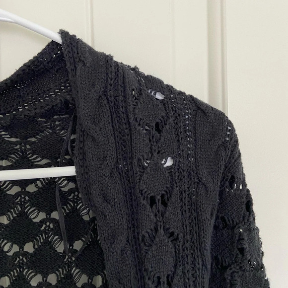 Justice girl’s black knit 3/4 sleeve cardigan sweater‎ — size 8 - Picture 3 of 6